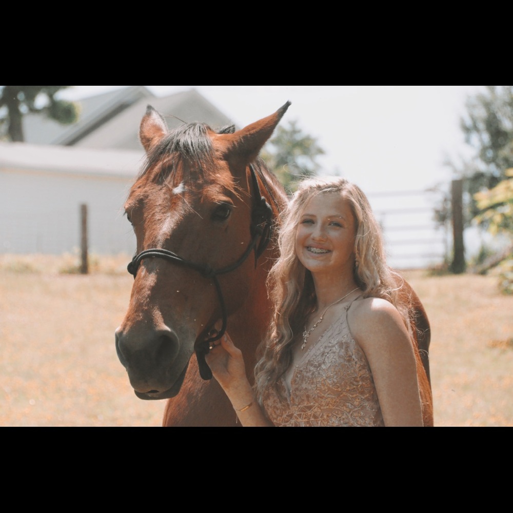 Meet your Posher, Carlee